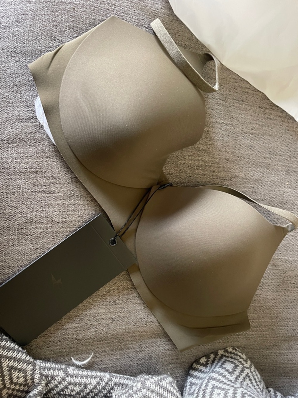 Seamless Moulded T-Shirt Bra - Olive